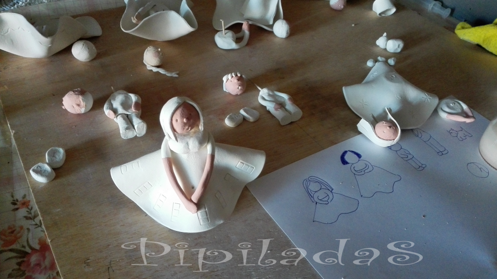 cómo hacer figuras de pasta de papel pipiladas